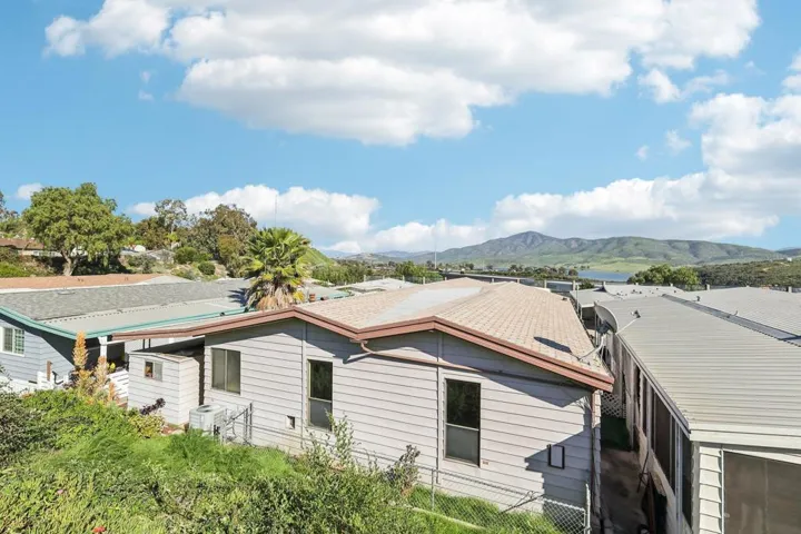 60-web-or-mls-S Worthington St 14-S2701-