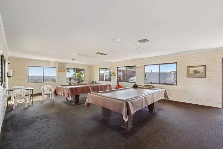 68-web-or-mls-S Worthington St 14-2701-9