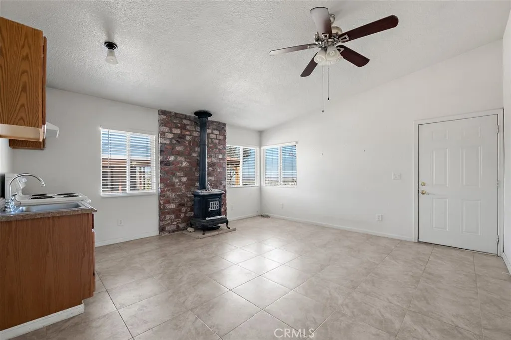 61375 Latham Trail, Joshua Tree, California 92252 home-pic-22