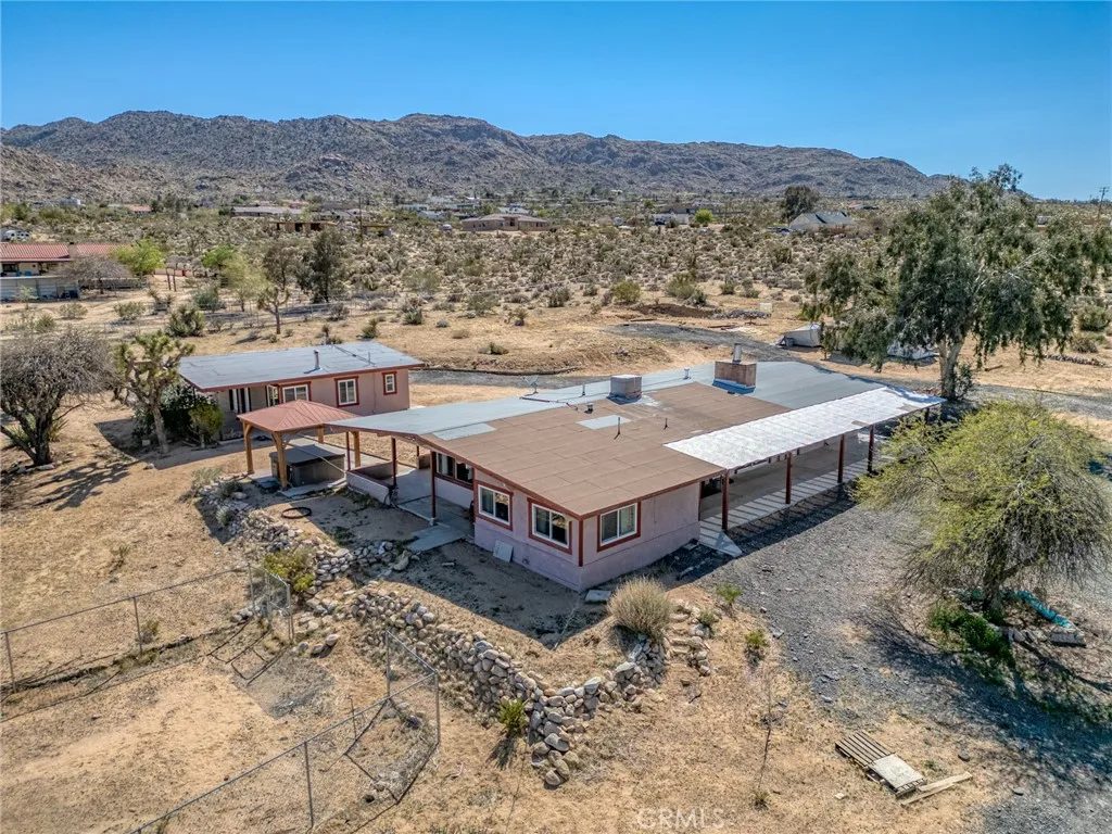 61375 Latham Trail, Joshua Tree, California 92252 home-pic-1