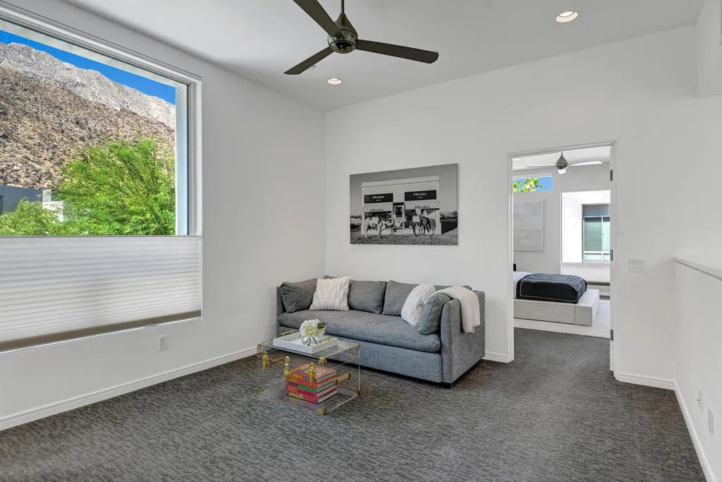 UPSTAIRS LANDING DEN REVERSE MLS