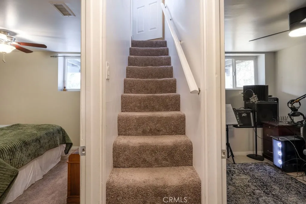 32958 Squirrel Ln, Running Springs, California 92382 home-pic-32