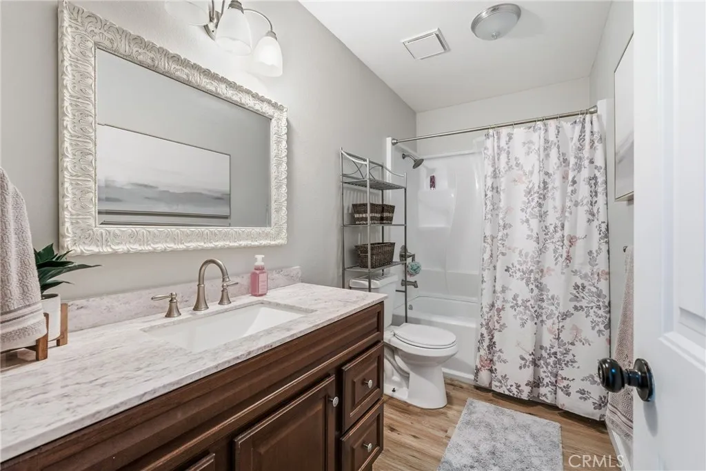 251 E Scott, Rialto, California 92376 home-pic-22
