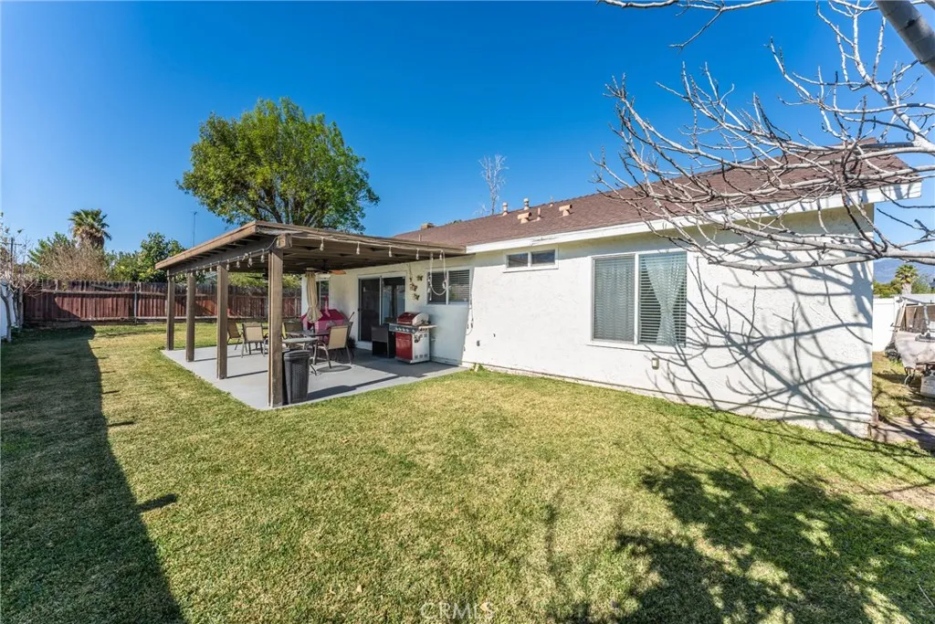 251 E Scott, Rialto, California 92376 home-pic-24