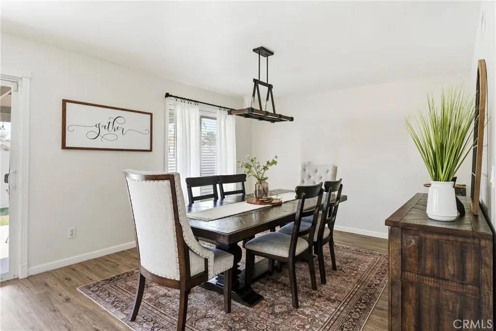 251 E Scott, Rialto, California 92376 home-pic-10