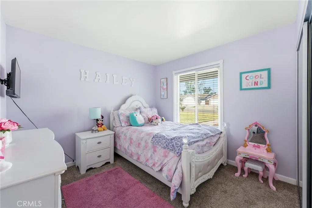 251 E Scott, Rialto, California 92376 home-pic-17