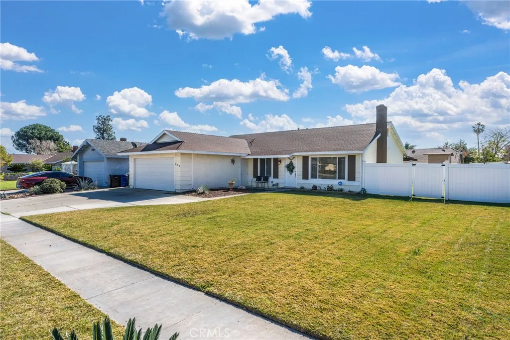 251 E Scott, Rialto, California 92376 home-pic-2