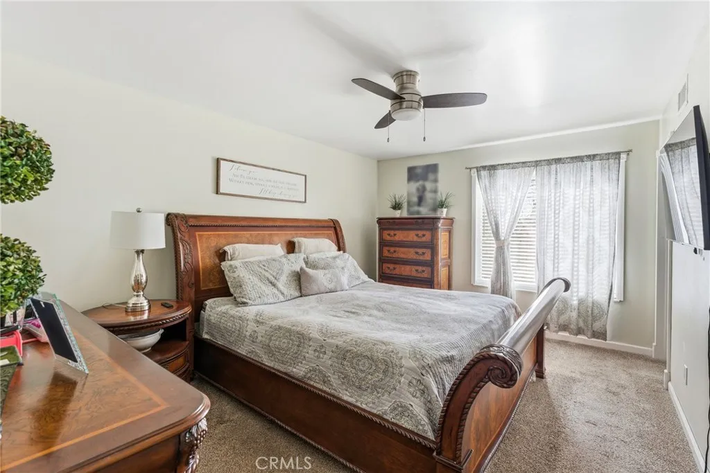 251 E Scott, Rialto, California 92376 home-pic-21