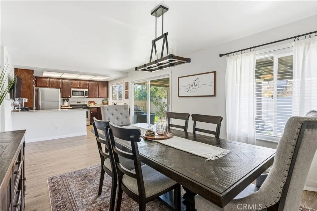 251 E Scott, Rialto, California 92376 home-pic-11