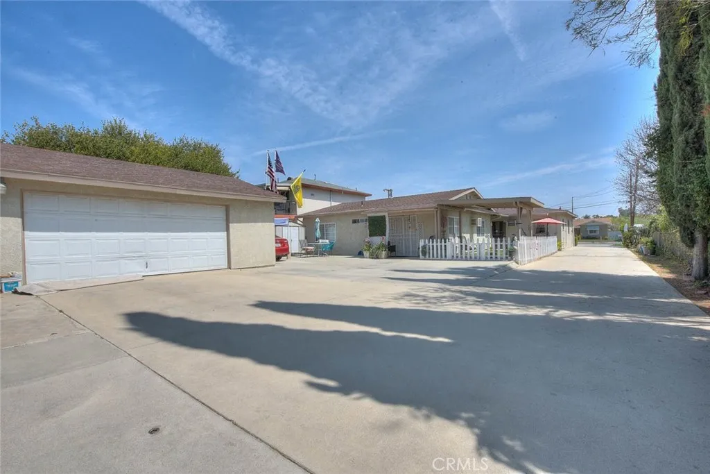 12524 Ross Avenue, Chino, California 91710 home-pic-22
