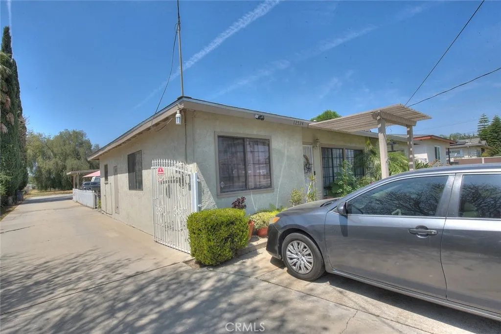12524 Ross Avenue, Chino, California 91710 home-pic-7