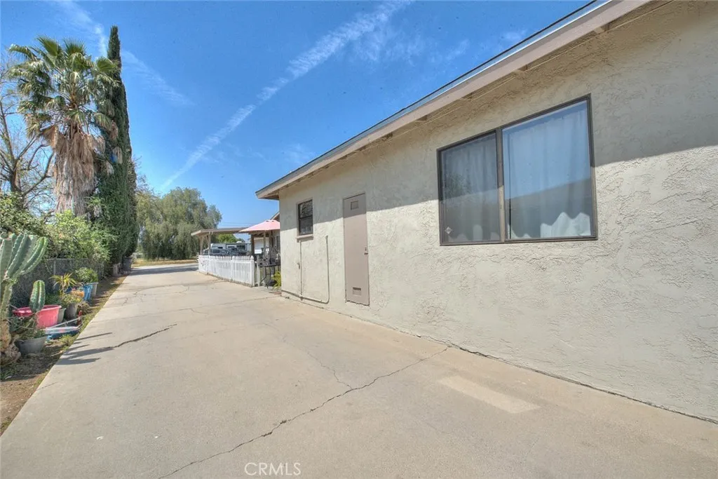 12524 Ross Avenue, Chino, California 91710 home-pic-10