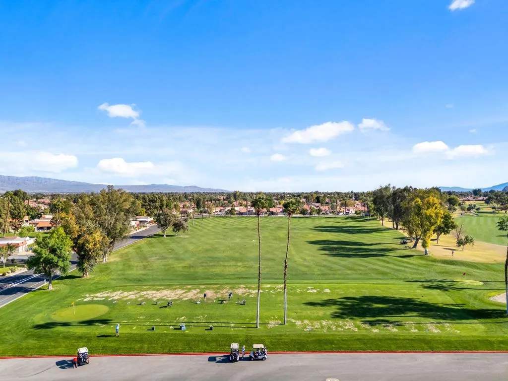 40467 Bay Hill Way, Palm Desert, California 92211 home-pic-33