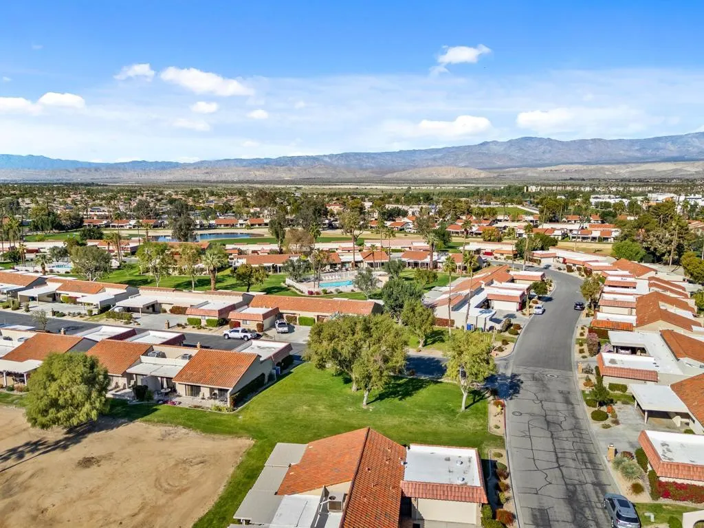 40467 Bay Hill Way, Palm Desert, California 92211 home-pic-30