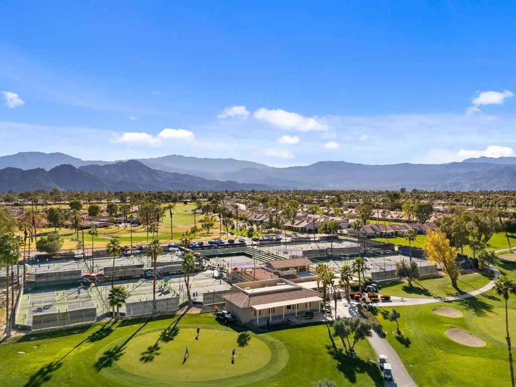 40467 Bay Hill Way, Palm Desert, California 92211 home-pic-35