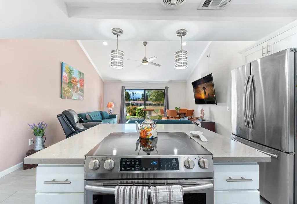 40467 Bay Hill Way, Palm Desert, California 92211 home-pic-8