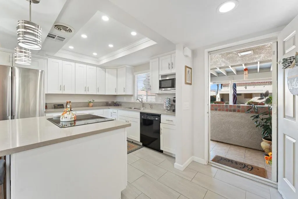 40467 Bay Hill Way, Palm Desert, California 92211 home-pic-7