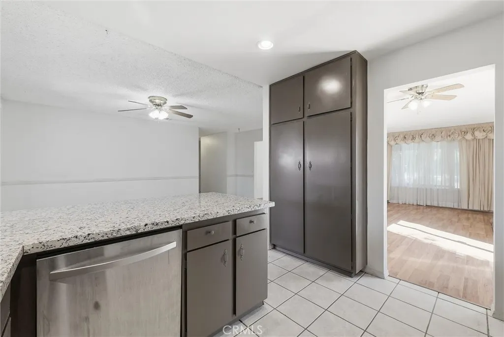 4314 Baggett Drive, Riverside, California 92505 home-pic-11