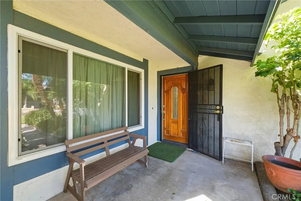 4314 Baggett Drive, Riverside, California 92505 home-pic-4