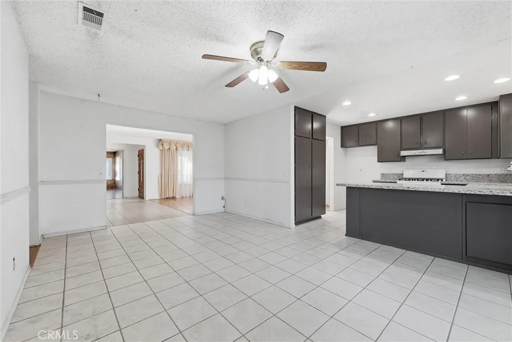 4314 Baggett Drive, Riverside, California 92505 home-pic-14