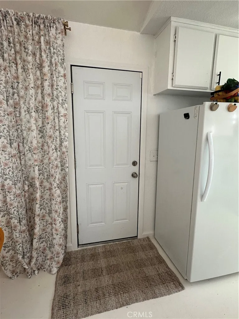 11922 Calcite Avenue, Hesperia, California 92345 home-pic-22