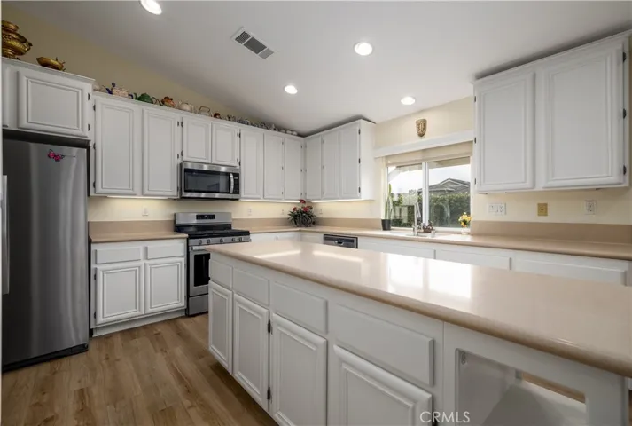 39559 Stags Leap Drive, Murrieta, California 92563