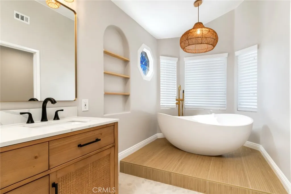 6282 Shaker Drive, Riverside, California 92506 home-pic-47