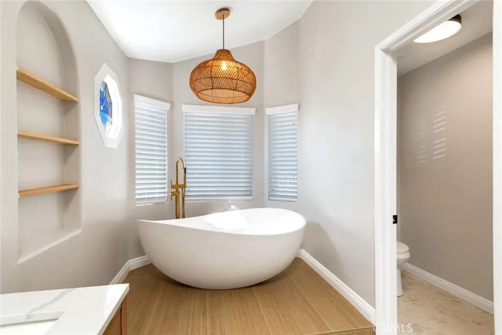 6282 Shaker Drive, Riverside, California 92506 home-pic-48