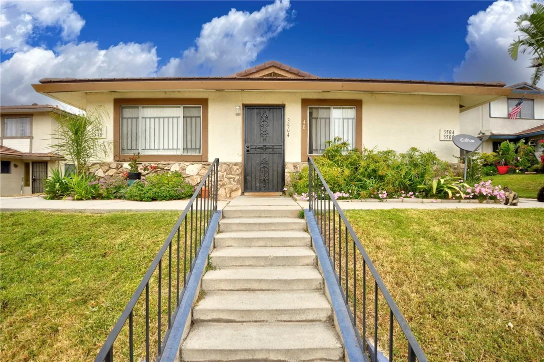3504 Rainbow Lane, Highland, California 92346 home-pic-2
