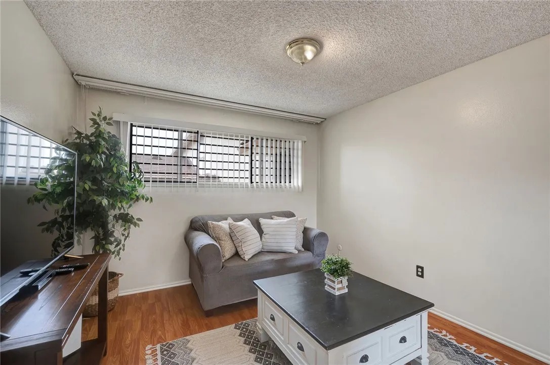 3504 Rainbow Lane, Highland, California 92346 home-pic-13