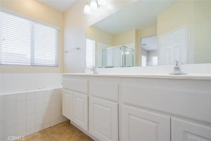 8848 Palo Alto, Hesperia, California 92344