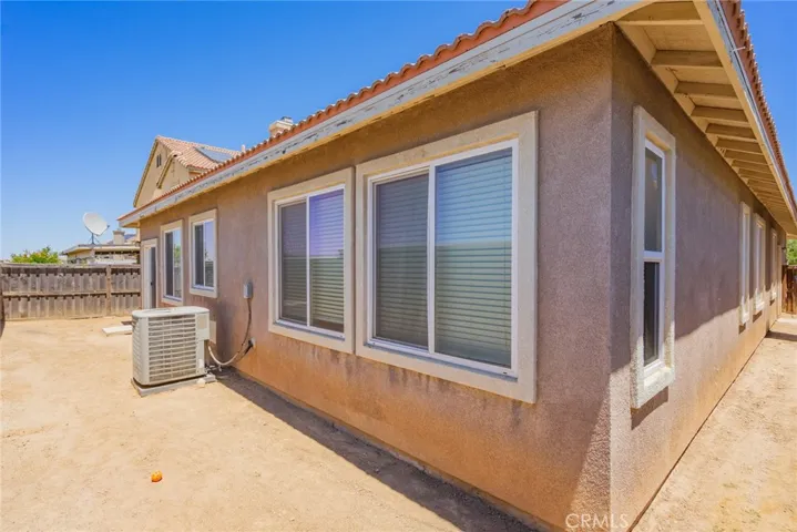 8848 Palo Alto, Hesperia, California 92344