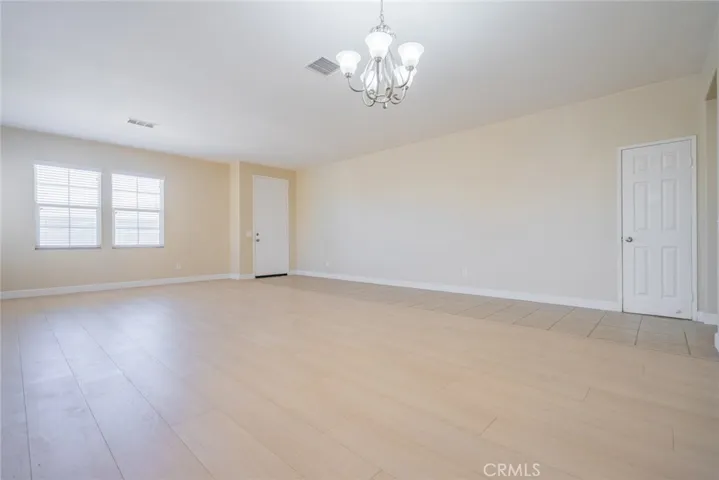 8848 Palo Alto, Hesperia, California 92344