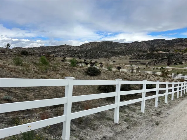 E Facing Frontage Fencing 1