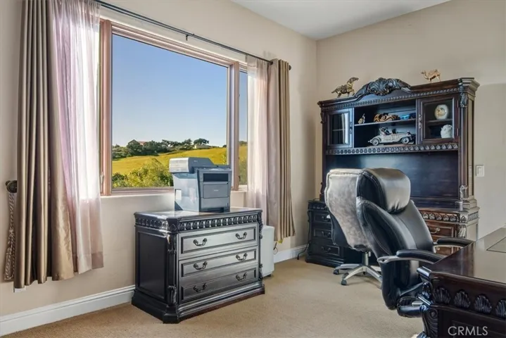 Office/Flex room adjacent to Primary Upstairs Bedroom