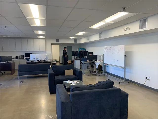 Lower Open Office Bullpen