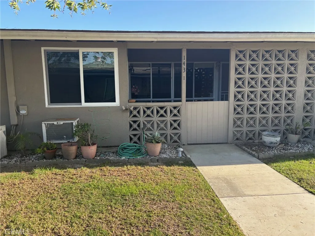 13390 Fairfield Lane 143i, Seal Beach, California 90740 home-pic-1