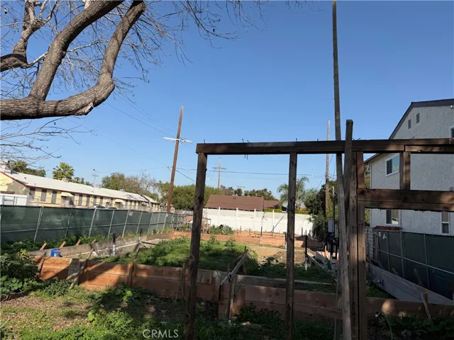 3744 Rosewood Avenue, Los Angeles, California 90066