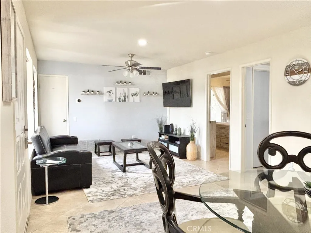 353 N Hermosa Dr, Palm Springs, California 92262 home-pic-6