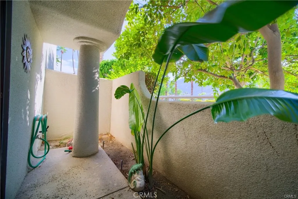 353 N Hermosa Dr, Palm Springs, California 92262 home-pic-13