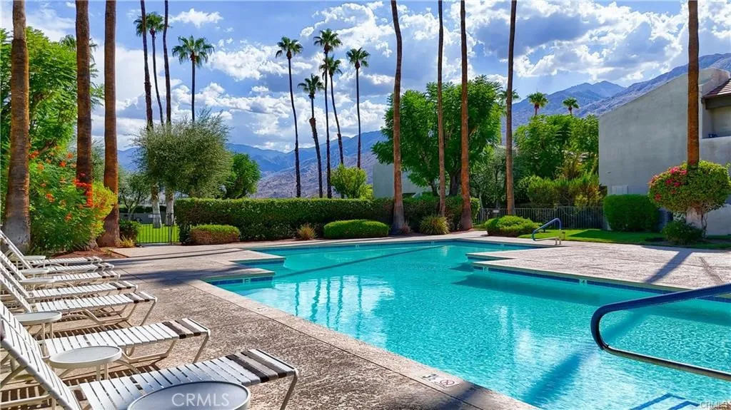 353 N Hermosa Dr, Palm Springs, California 92262 home-pic-17