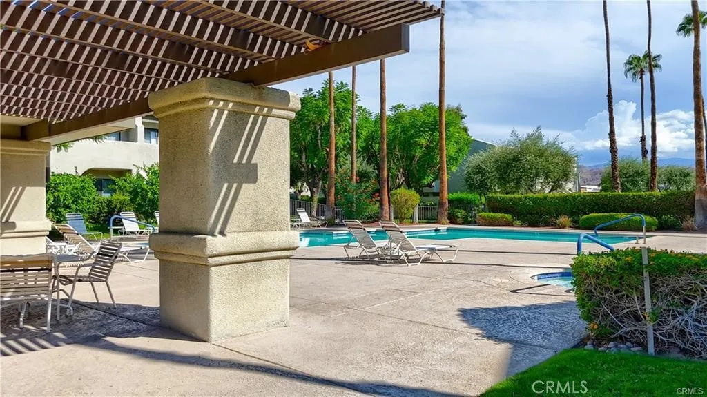 353 N Hermosa Dr, Palm Springs, California 92262 home-pic-14