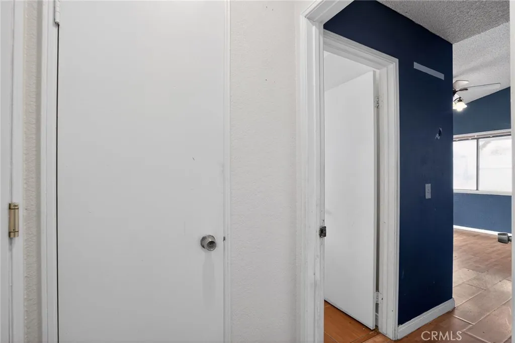 2559 E Avenue J2, Lancaster, California 93535 home-pic-29