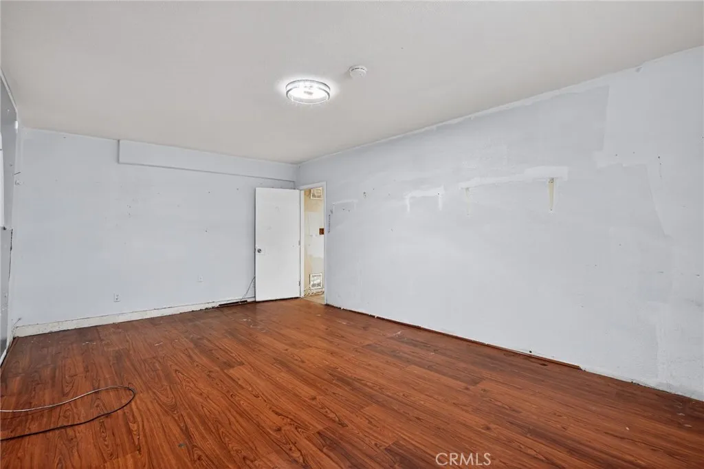 2559 E Avenue J2, Lancaster, California 93535 home-pic-10