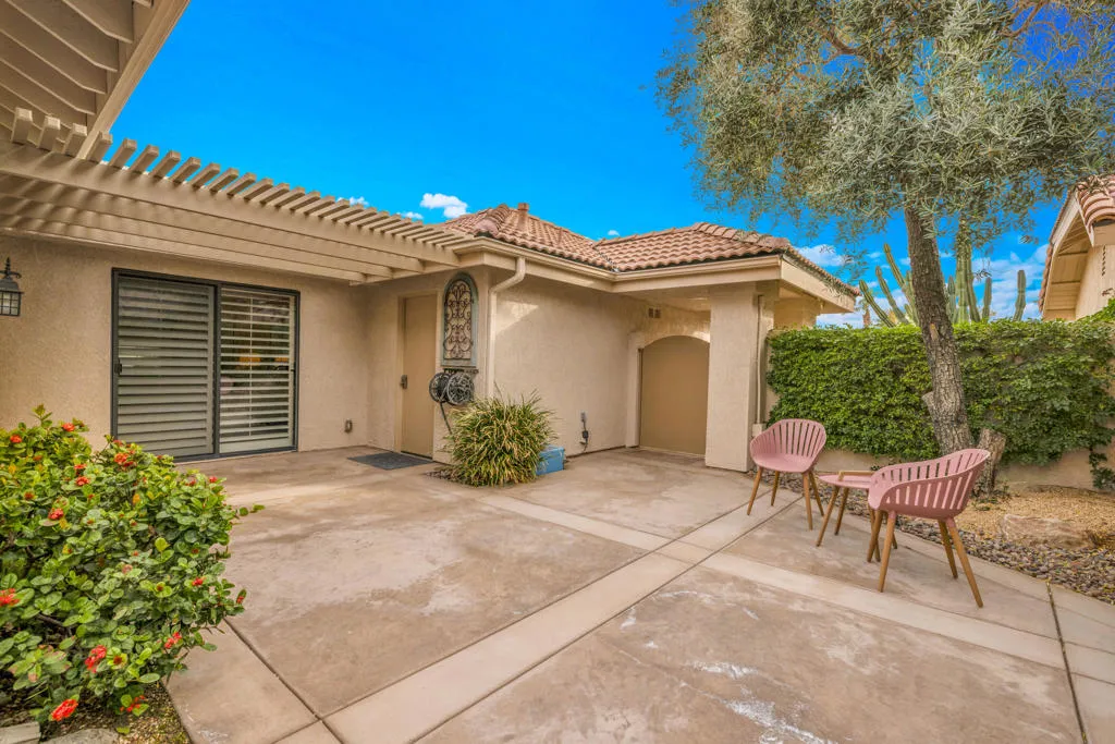 12 Bonita Lane, Palm Desert, California 92260 home-pic-33