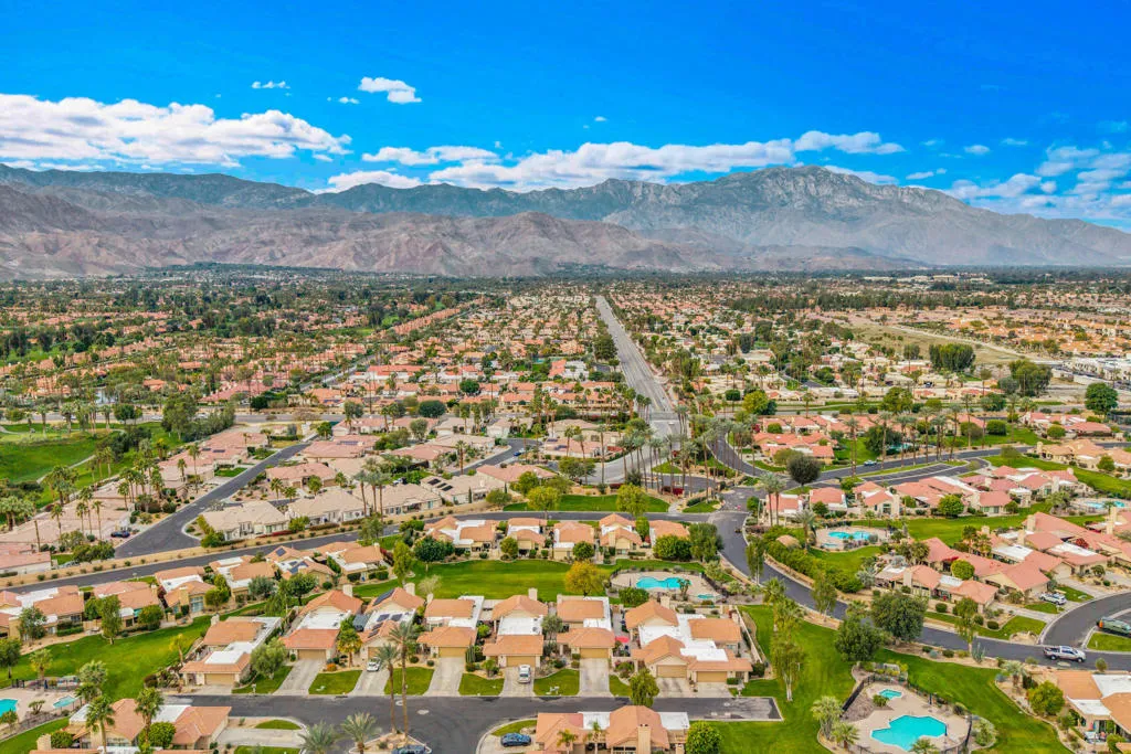 12 Bonita Lane, Palm Desert, California 92260 home-pic-44