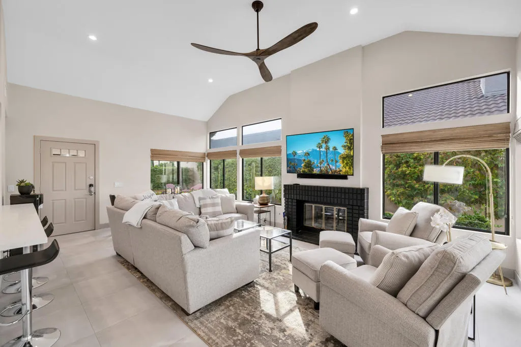 12 Bonita Lane, Palm Desert, California 92260 home-pic-9