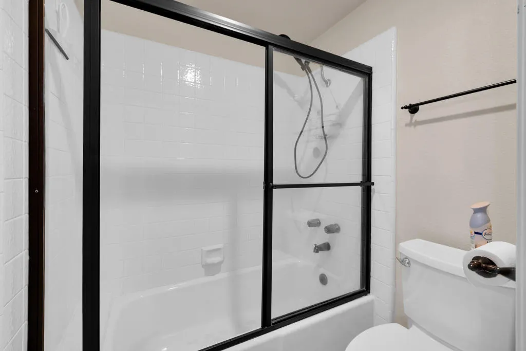 12 Bonita Lane, Palm Desert, California 92260 home-pic-23