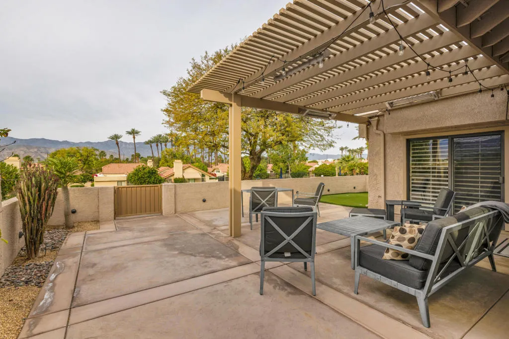 12 Bonita Lane, Palm Desert, California 92260 home-pic-34
