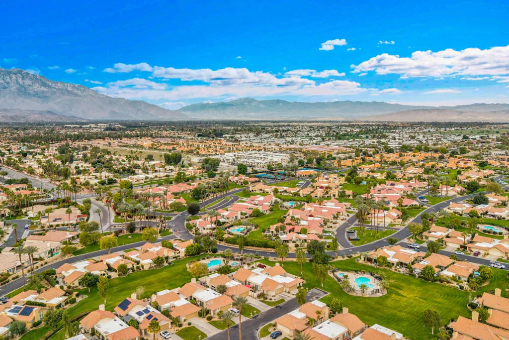 12 Bonita Lane, Palm Desert, California 92260 home-pic-45